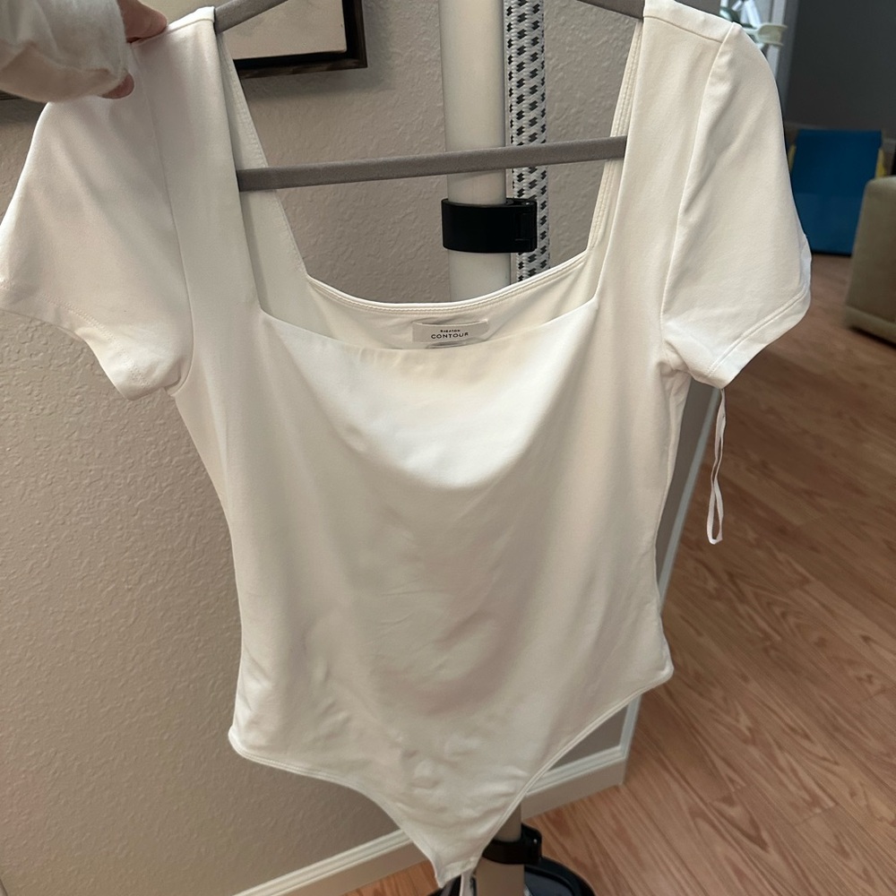 White Aritzia bodysuit t-shirt in large